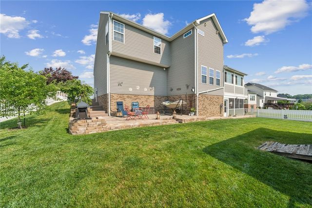 107 Vista Court, North Fayette, PA 15071