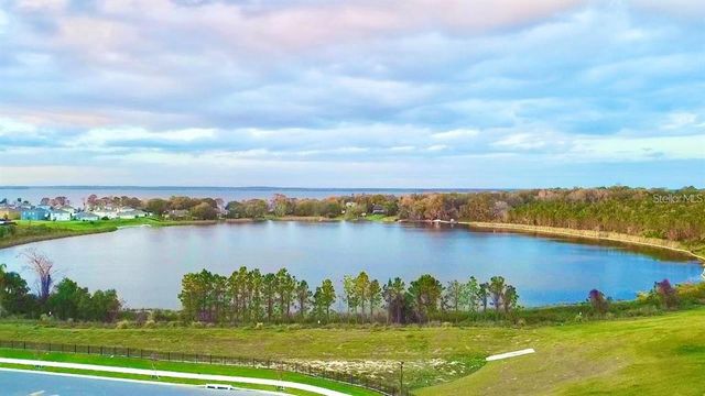 2637 ROWAN STREET, Tavares, FL 32778