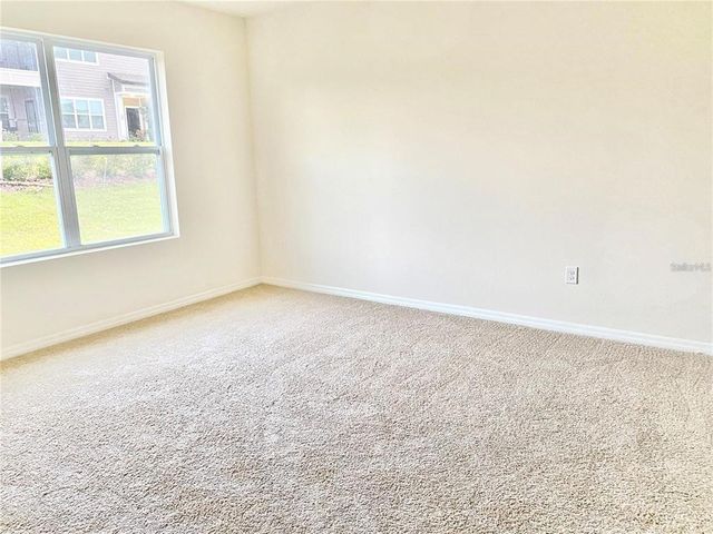 2637 ROWAN STREET, Tavares, FL 32778