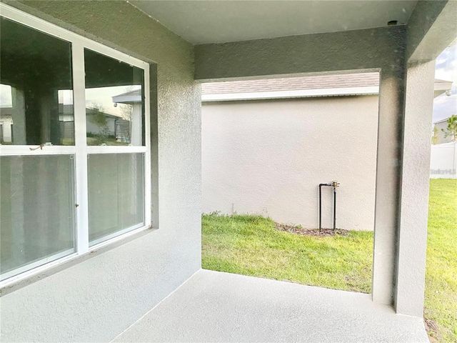 2637 ROWAN STREET, Tavares, FL 32778