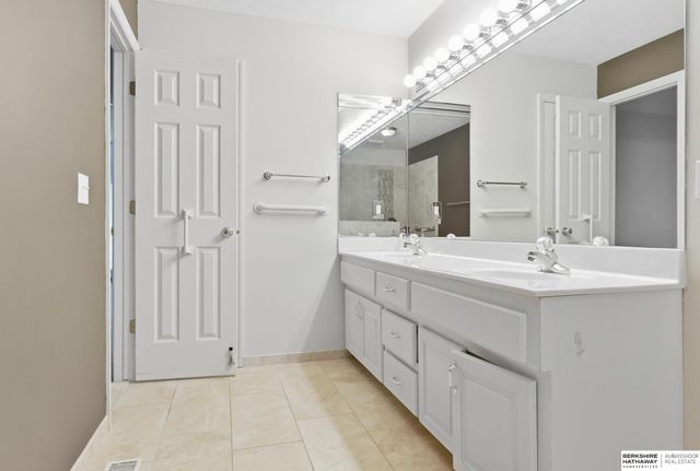 12657 Krug Circle, Omaha, NE 68144