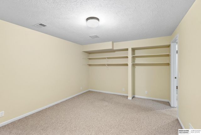 12657 Krug Circle, Omaha, NE 68144