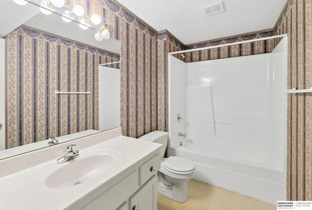 12657 Krug Circle, Omaha, NE 68144