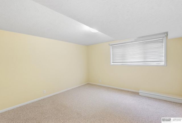 12657 Krug Circle, Omaha, NE 68144