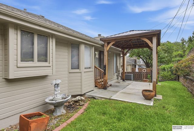 12657 Krug Circle, Omaha, NE 68144