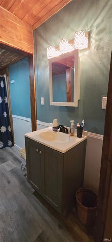 408 E Sycamore Street, Silver Lake, IN 46982