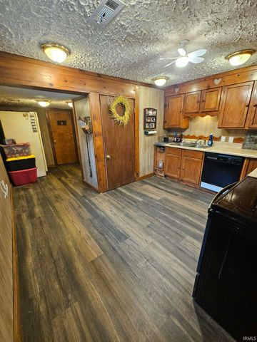 408 E Sycamore Street, Silver Lake, IN 46982