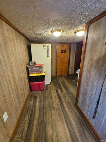 408 E Sycamore Street, Silver Lake, IN 46982