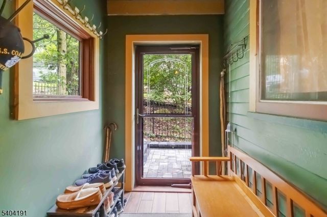 506 Windemere Ave, Mount Arlington Boro, NJ 07856