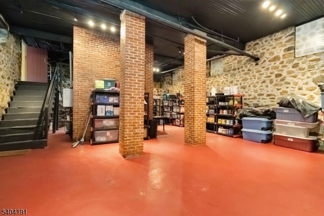 506 Windemere Ave, Mount Arlington Boro, NJ 07856