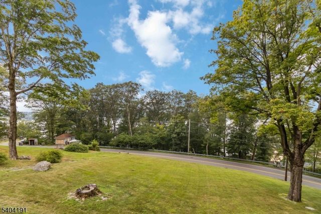 506 Windemere Ave, Mount Arlington Boro, NJ 07856