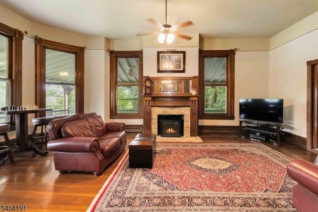 506 Windemere Ave, Mount Arlington Boro, NJ 07856