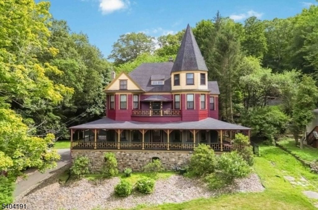 506 Windemere Ave, Mount Arlington Boro, NJ 07856