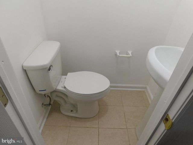 3846 PENNSGROVE ST, Philadelphia, PA 19104