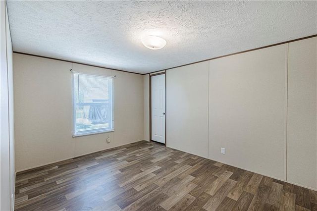 549 N Linn Valley Drive, Linn Valley, KS 66040