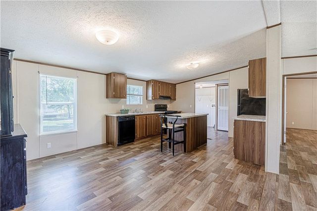 549 N Linn Valley Drive, Linn Valley, KS 66040