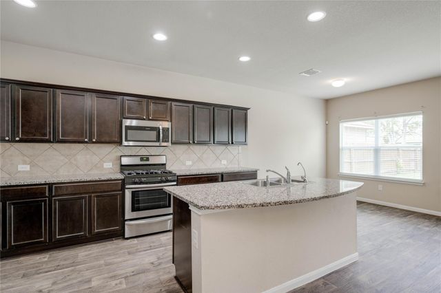 2908 Tilmon LN, Austin, TX 78725