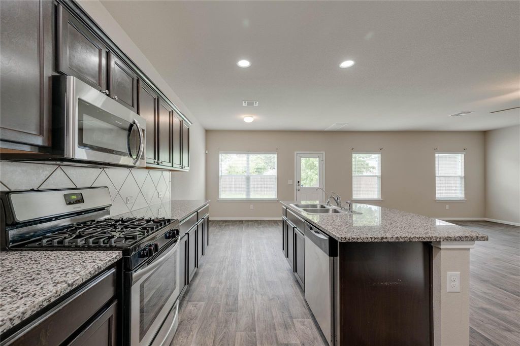 2908 Tilmon LN, Austin, TX 78725