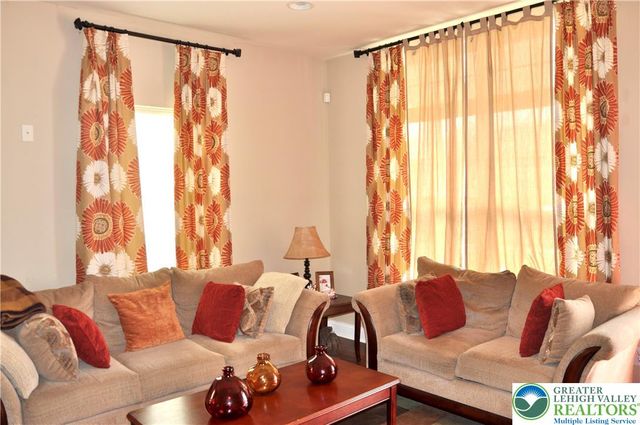 203 East Court Street, Allentown City, PA 18109