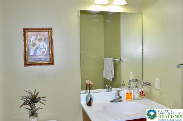 203 East Court Street, Allentown City, PA 18109