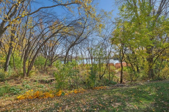 3030 Shields Drive 105, Eagan, MN 55121