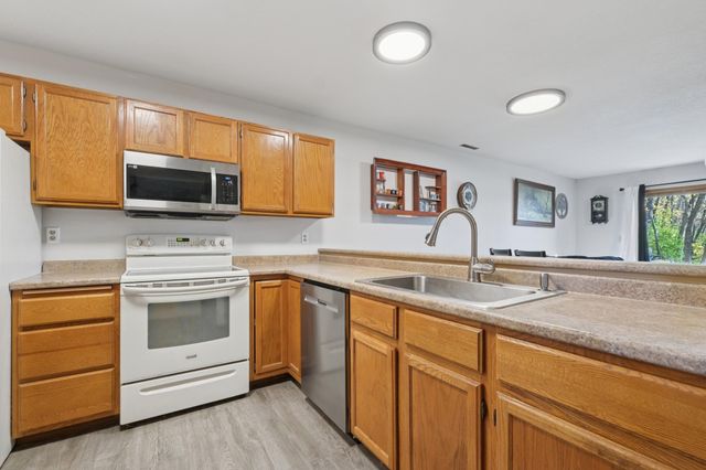 3030 Shields Drive 105, Eagan, MN 55121