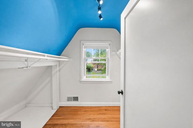 9214 SHELTON ST, Bethesda, MD 20817