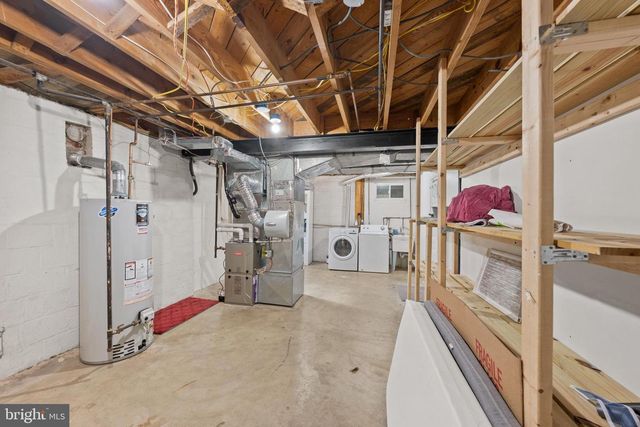 9214 SHELTON ST, Bethesda, MD 20817