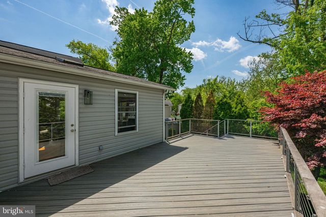 9214 SHELTON ST, Bethesda, MD 20817
