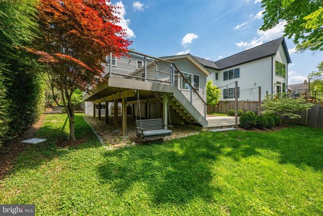 9214 SHELTON ST, Bethesda, MD 20817