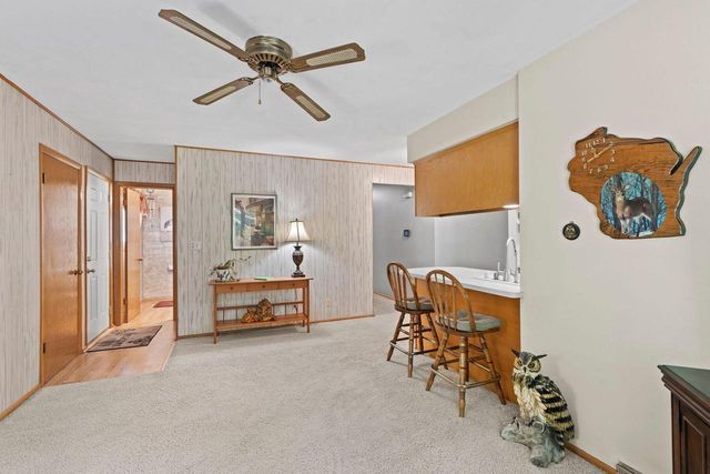 13955 W Forest Knoll COURT, New Berlin, WI 53151