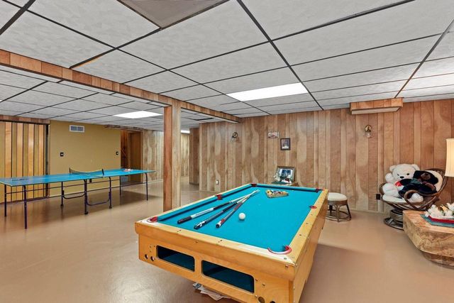13955 W Forest Knoll COURT, New Berlin, WI 53151