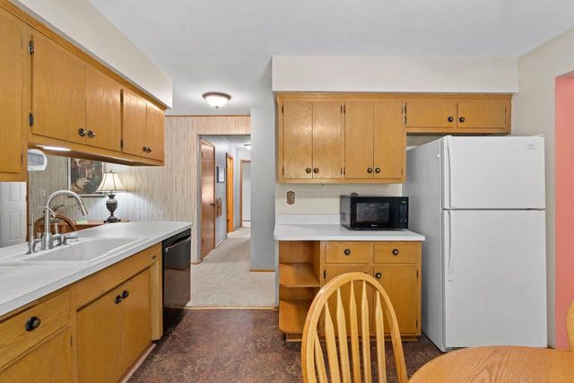 13955 W Forest Knoll COURT, New Berlin, WI 53151