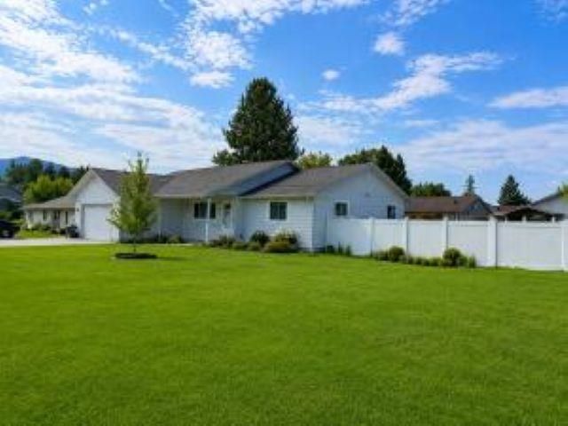 154 E Evergreen Dr, Kettle Falls, WA 99141 property photo