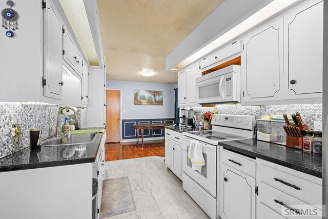 701 S Fisher Avenue, Blackfoot, ID 83221