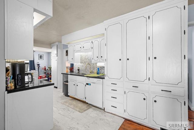 701 S Fisher Avenue, Blackfoot, ID 83221