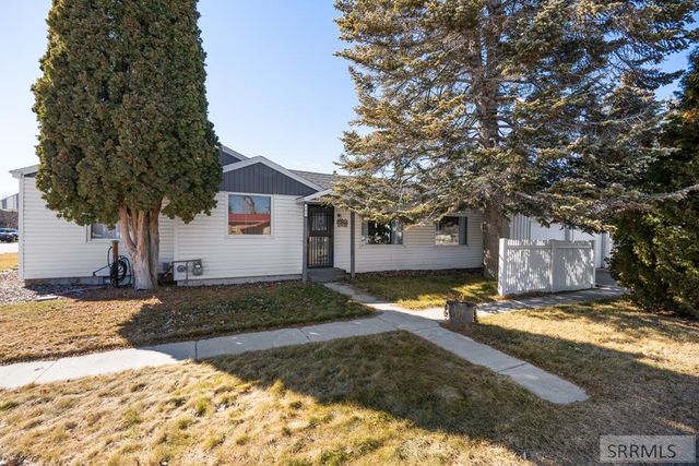 701 S Fisher Avenue, Blackfoot, ID 83221