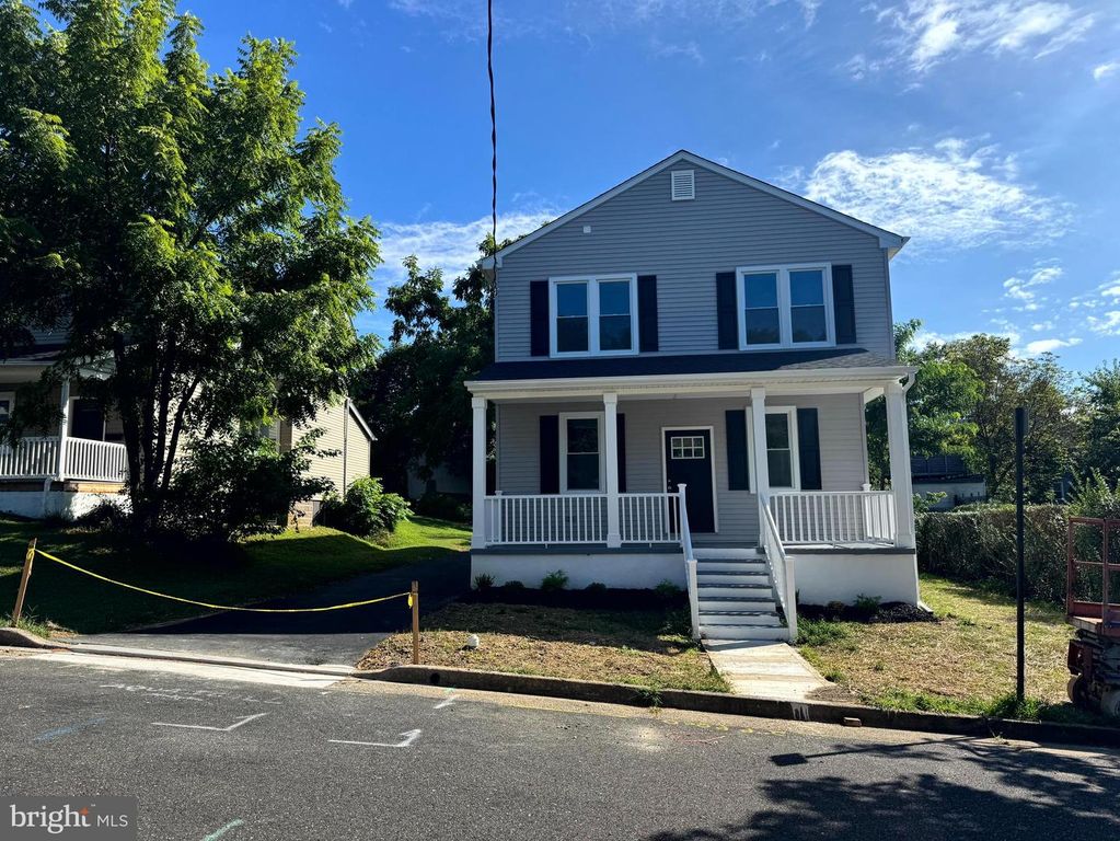 2304 PARKVIEW AVE, Abington, PA 19001
