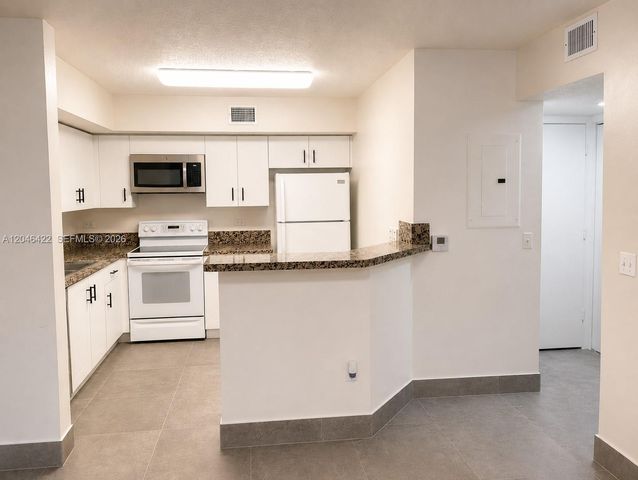 3660 N 56th Avenue 609, Hollywood, FL 33021