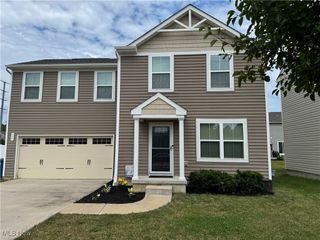 117 Fall Lake Lane, Amherst, OH 44001