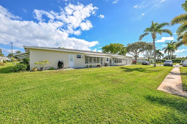 211 Bayview Avenue C, Boynton Beach, FL 33435