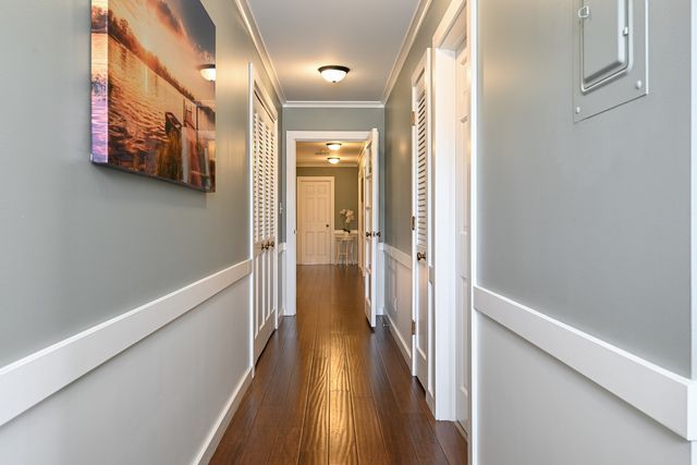 5N300 Powis Road, Wayne, IL 60184