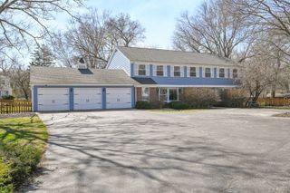 5N300 Powis Road, Wayne, IL 60184