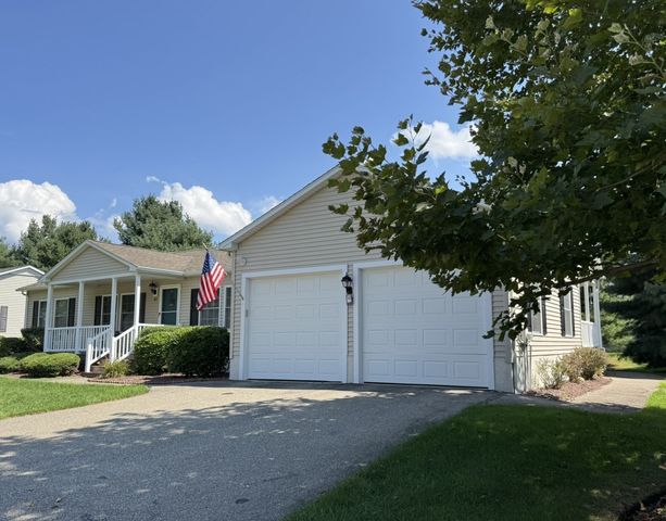 61 Brookstone Dr., Bridgewater, MA 02324