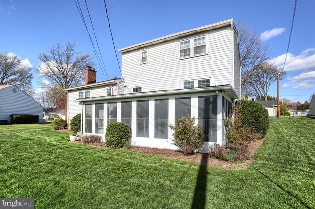 526 FAIRWAY DRIVE, Camp Hill, PA 17011