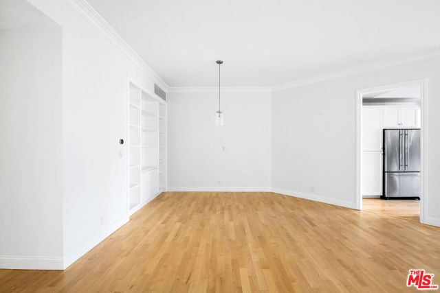 11628 Montana Avenue 206, Los Angeles, CA 90049