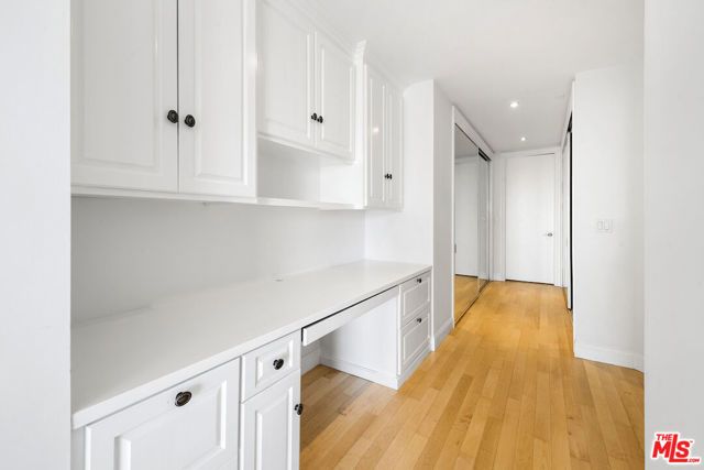 11628 Montana Avenue 206, Los Angeles, CA 90049