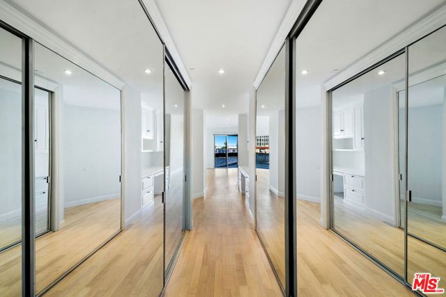 11628 Montana Avenue 206, Los Angeles, CA 90049