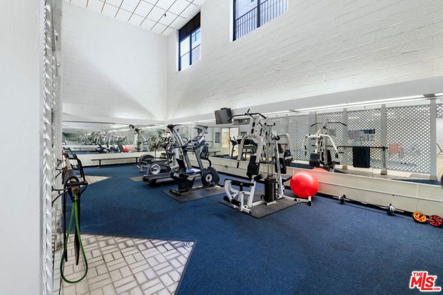 11628 Montana Avenue 206, Los Angeles, CA 90049