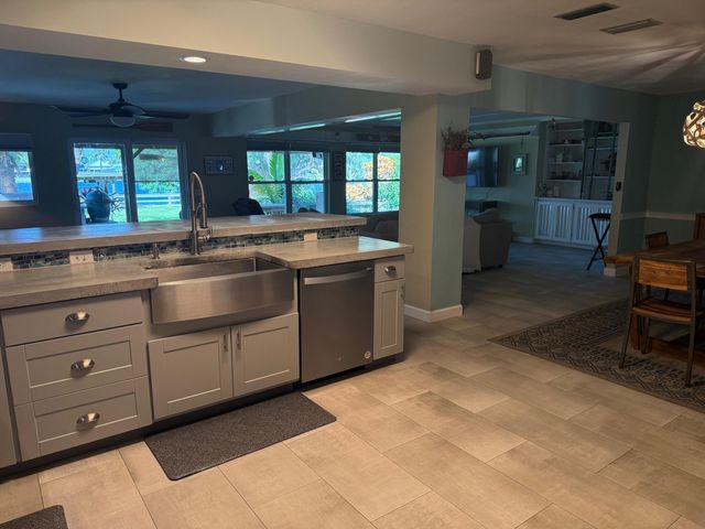 6563 Paul Mar Drive, Lake Worth, FL 33462